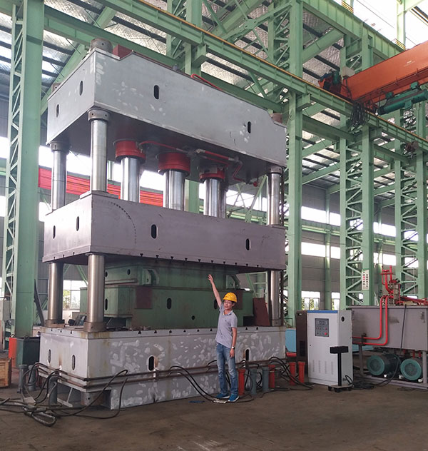 Four Column Hydraulic Press Down Stroke Machine