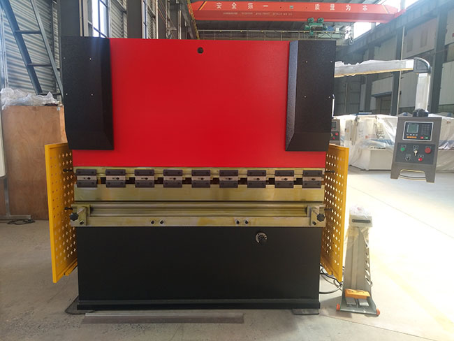 WC67K CNC hydraulic press brake