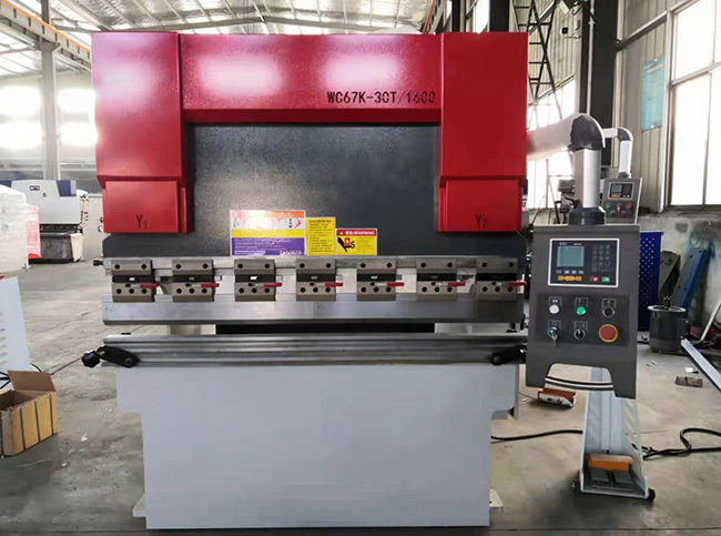 WC67K CNC hydraulic press brake