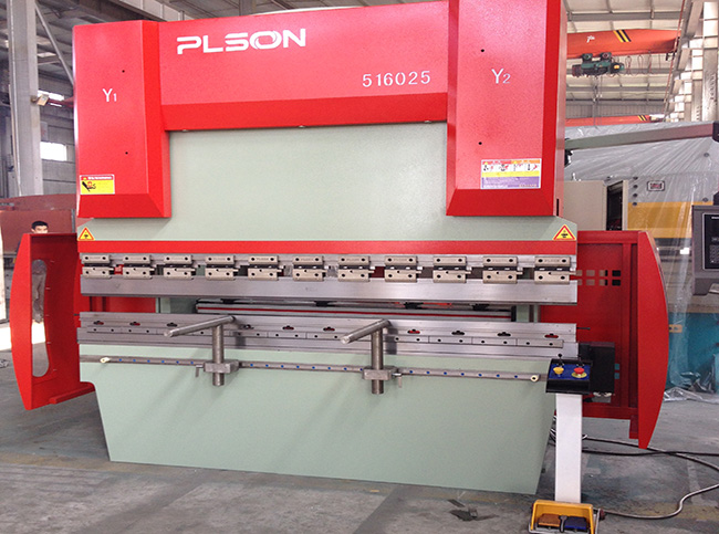 WC67K-60T/2500 CNC hydraulic press brake